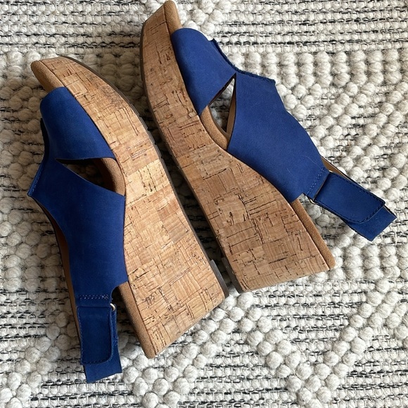 Clarks Caslynn Lizzie Wedge Sandals Blue Suede Slingback Women’s Sz 9 - Picture 5 of 8
